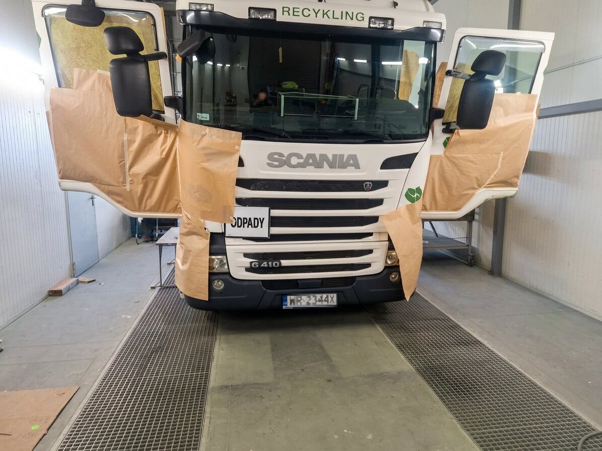 Paint & body shop